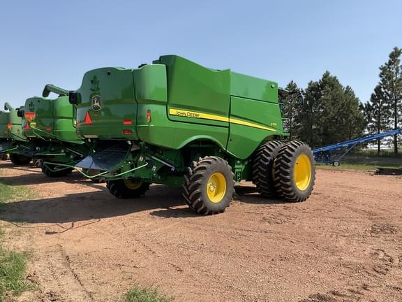 Image of John Deere S770 equipment image 4