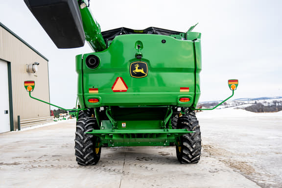 Image of John Deere S770 equipment image 4