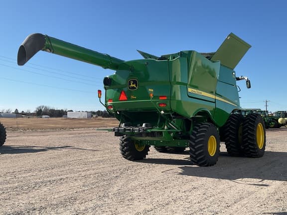 Image of John Deere S770 equipment image 3