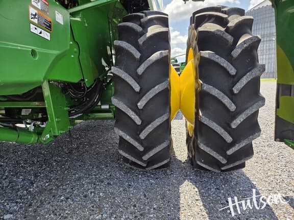 Image of John Deere S770 equipment image 4