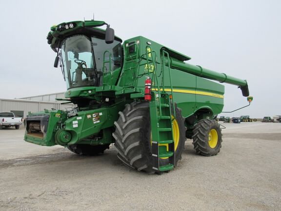 2024 John Deere S770 Equipment Image0