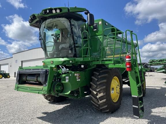 Image of John Deere S770 equipment image 1