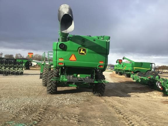 Image of John Deere S770 equipment image 4
