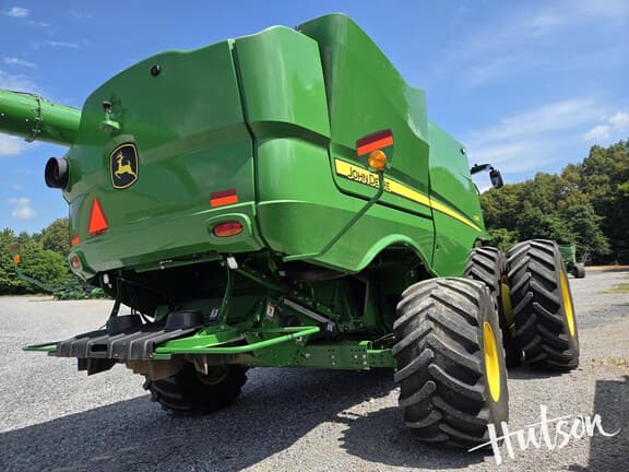 Image of John Deere S770 equipment image 2
