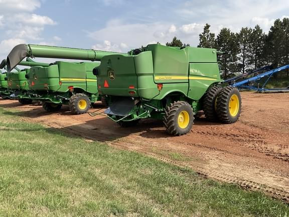 Image of John Deere S770 equipment image 3