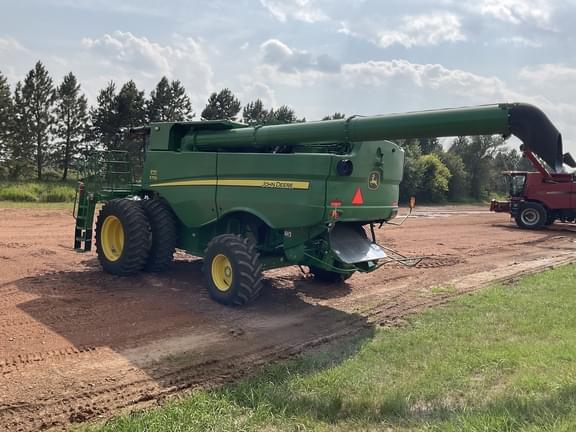 Image of John Deere S770 equipment image 1