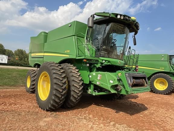 Image of John Deere S770 equipment image 2