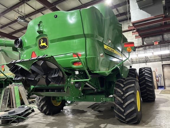 Image of John Deere S770 equipment image 2