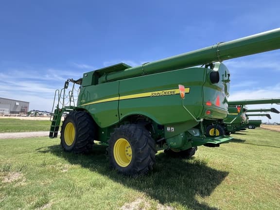 Image of John Deere S770 equipment image 3