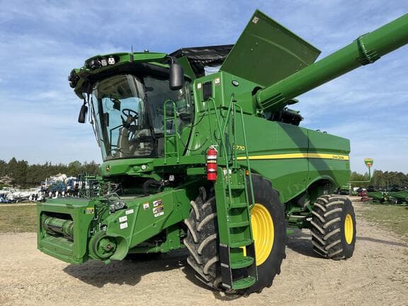 Image of John Deere S770 Primary image