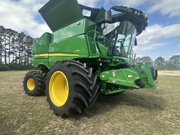 Image of John Deere S780 Primary image