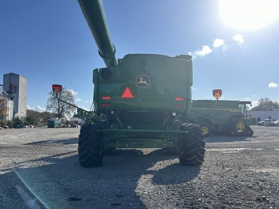 Image of John Deere S780 equipment image 3