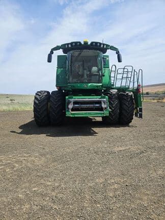 Image of John Deere S780 equipment image 3