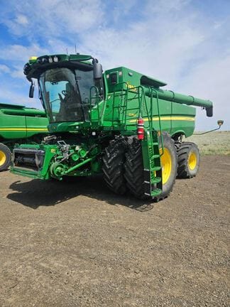 2024 John Deere S780 Equipment Image0