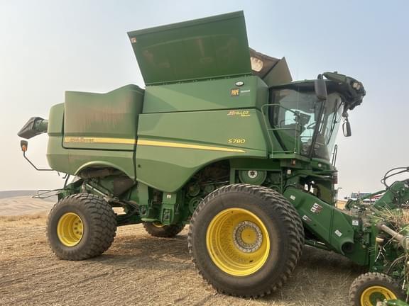 Image of John Deere S780 equipment image 2