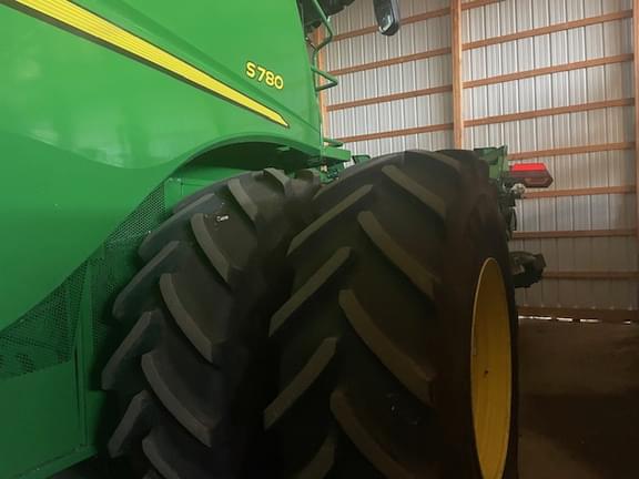 Image of John Deere S780 equipment image 3