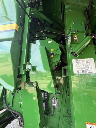 Image of John Deere S780 Primary image