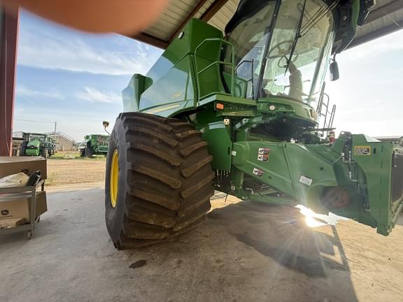 Image of John Deere S780 equipment image 2