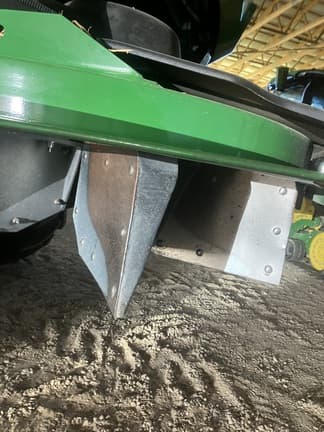 Image of John Deere S780 equipment image 4