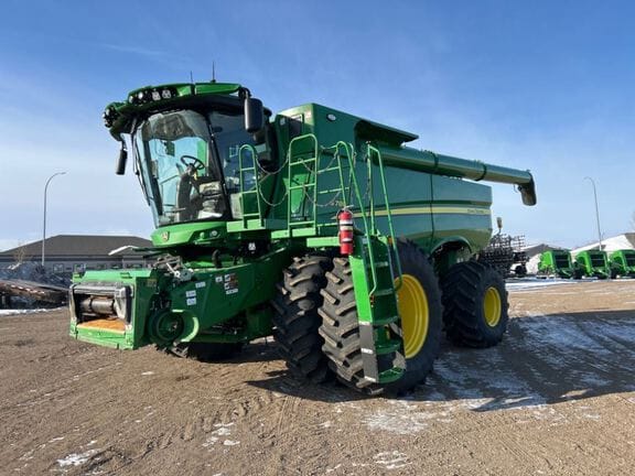 2024 John Deere S780 Equipment Image0