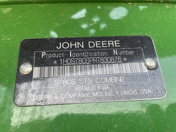 Image of John Deere S780 Image 1