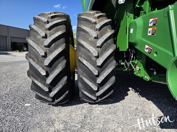 Image of John Deere S780 equipment image 4