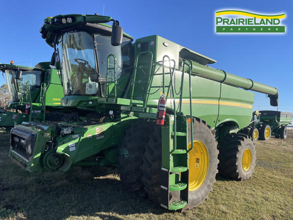 Image of John Deere S780 Primary image