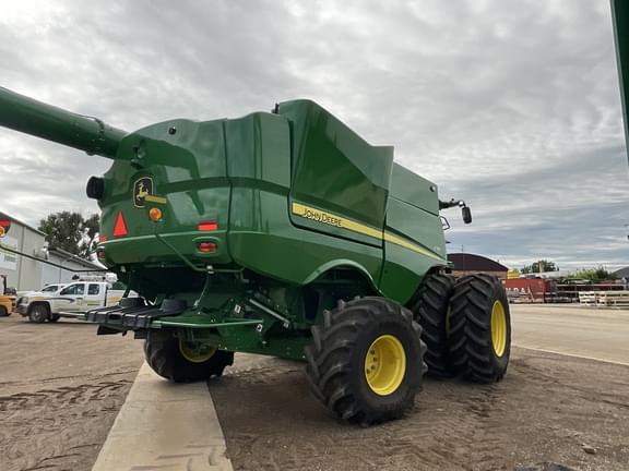 Image of John Deere S780 equipment image 3