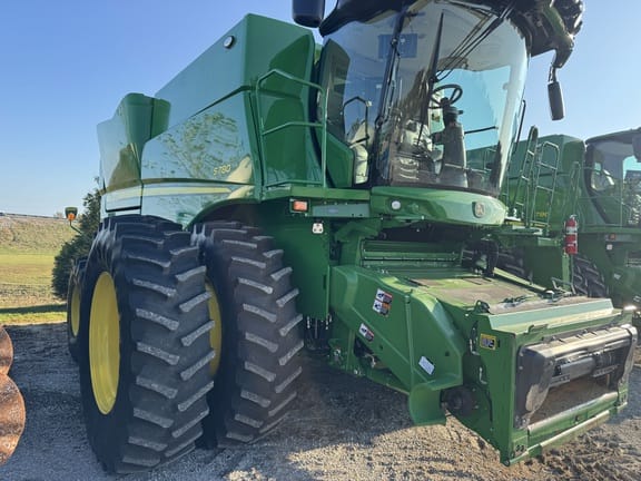 2024 John Deere S780 Equipment Image0