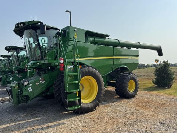 Image of John Deere S780 Primary image