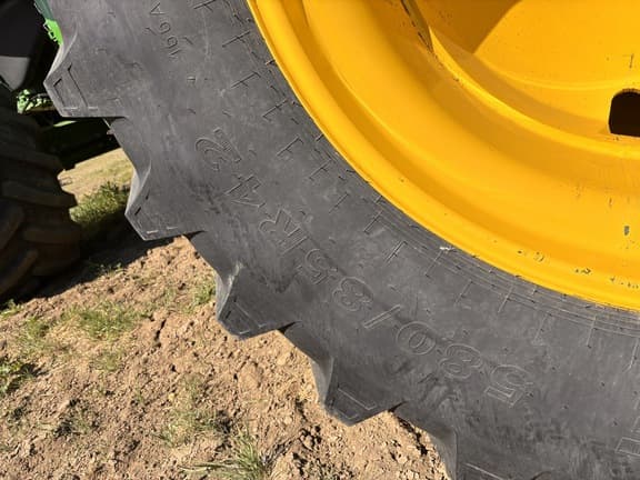 Image of John Deere S780 equipment image 4