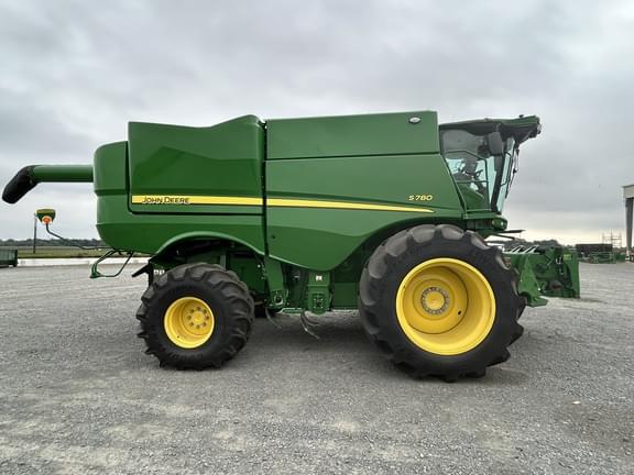 Image of John Deere S780 equipment image 3