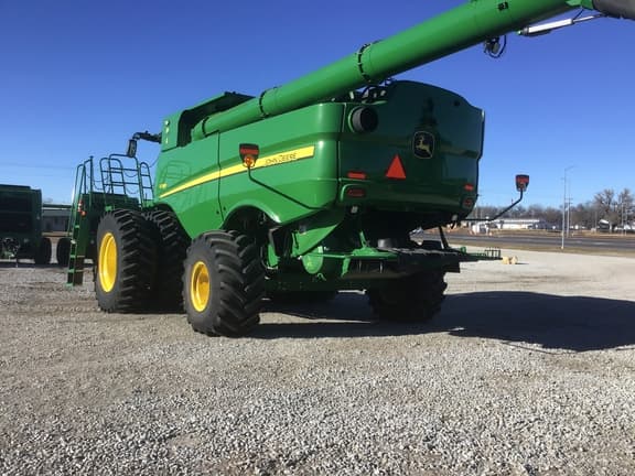 Image of John Deere S780 equipment image 3