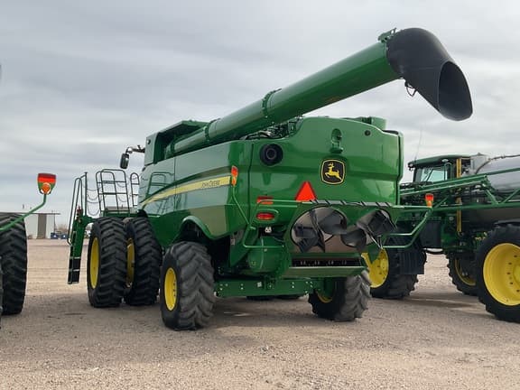 Image of John Deere S780 equipment image 3