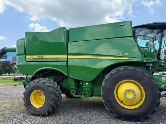 Image of John Deere S780 equipment image 4