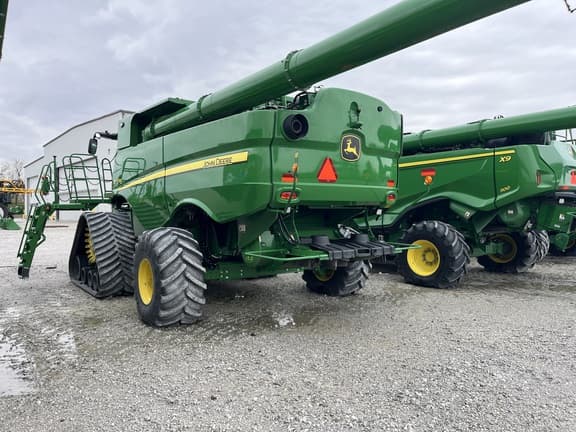 Image of John Deere S780 equipment image 4
