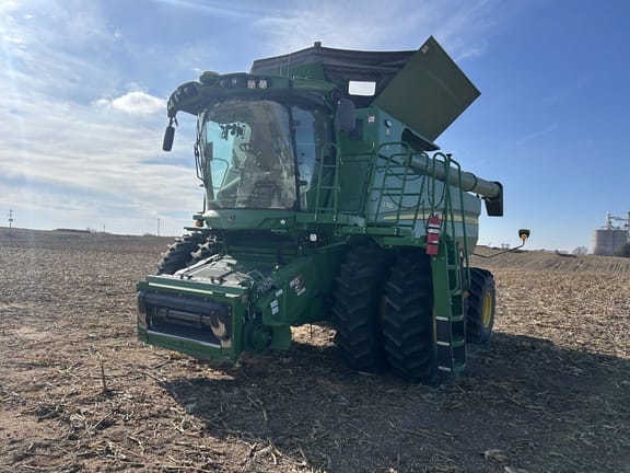 2024 John Deere S780 Equipment Image0