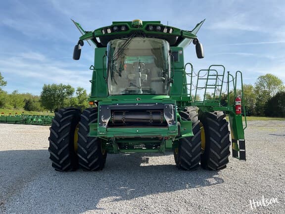 Image of John Deere S780 equipment image 4