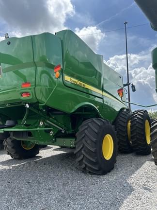 Image of John Deere S780 equipment image 4