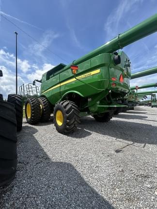 Image of John Deere S780 equipment image 3