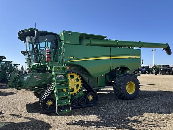 Image of John Deere S780 Primary image