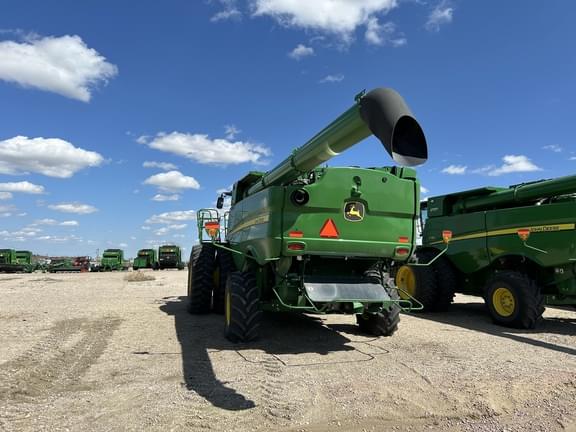 Image of John Deere S780 equipment image 4