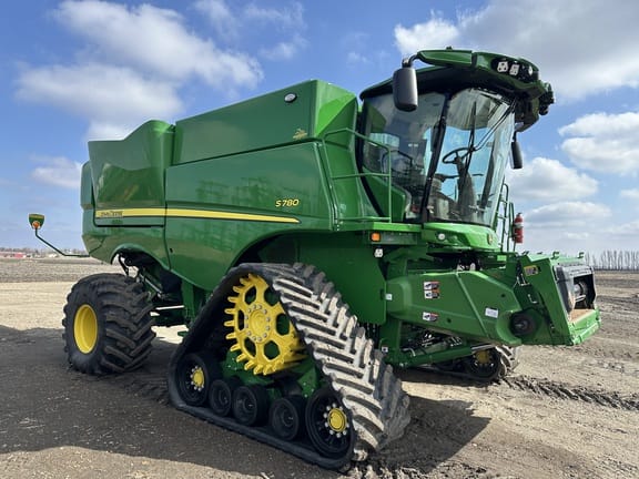 2024 John Deere S780 Equipment Image0