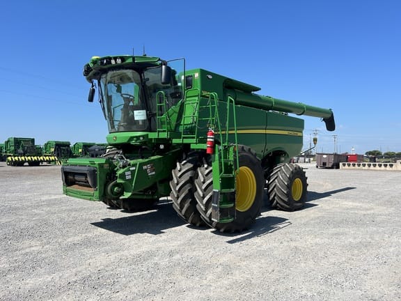 2024 John Deere S780 Equipment Image0