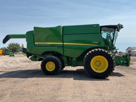 Image of John Deere S780 equipment image 4