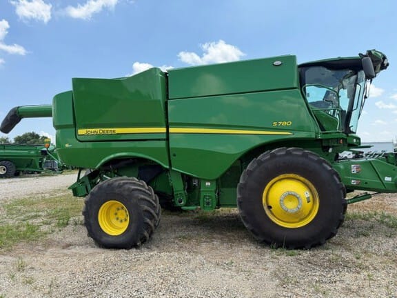 2024 John Deere S780 Equipment Image0