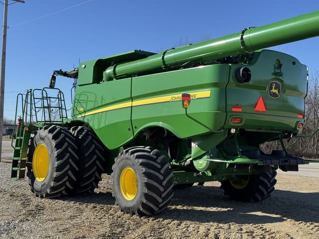 Image of John Deere S780 equipment image 4