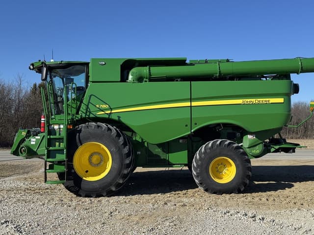 Image of John Deere S780 equipment image 2