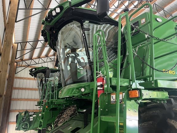 Image of John Deere S780 equipment image 2