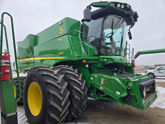2024 John Deere S780 Equipment Image0